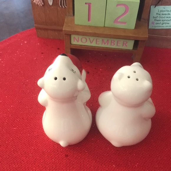 Vintage Coca Cola Salt & Pepper Shakes - Picture 4 of 5